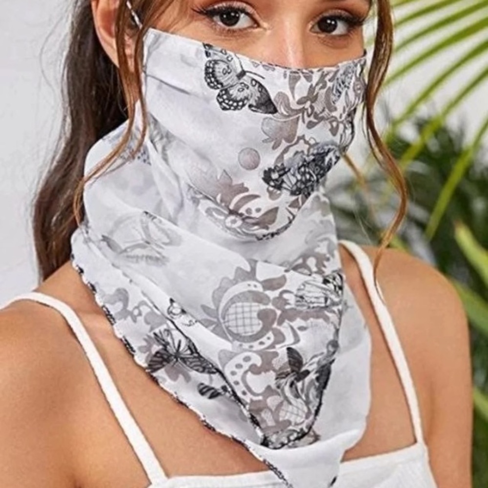 Butterfly Gorgeous Facemask & Scarf Adjustable Ear Strips 4 A Comfortable Fit